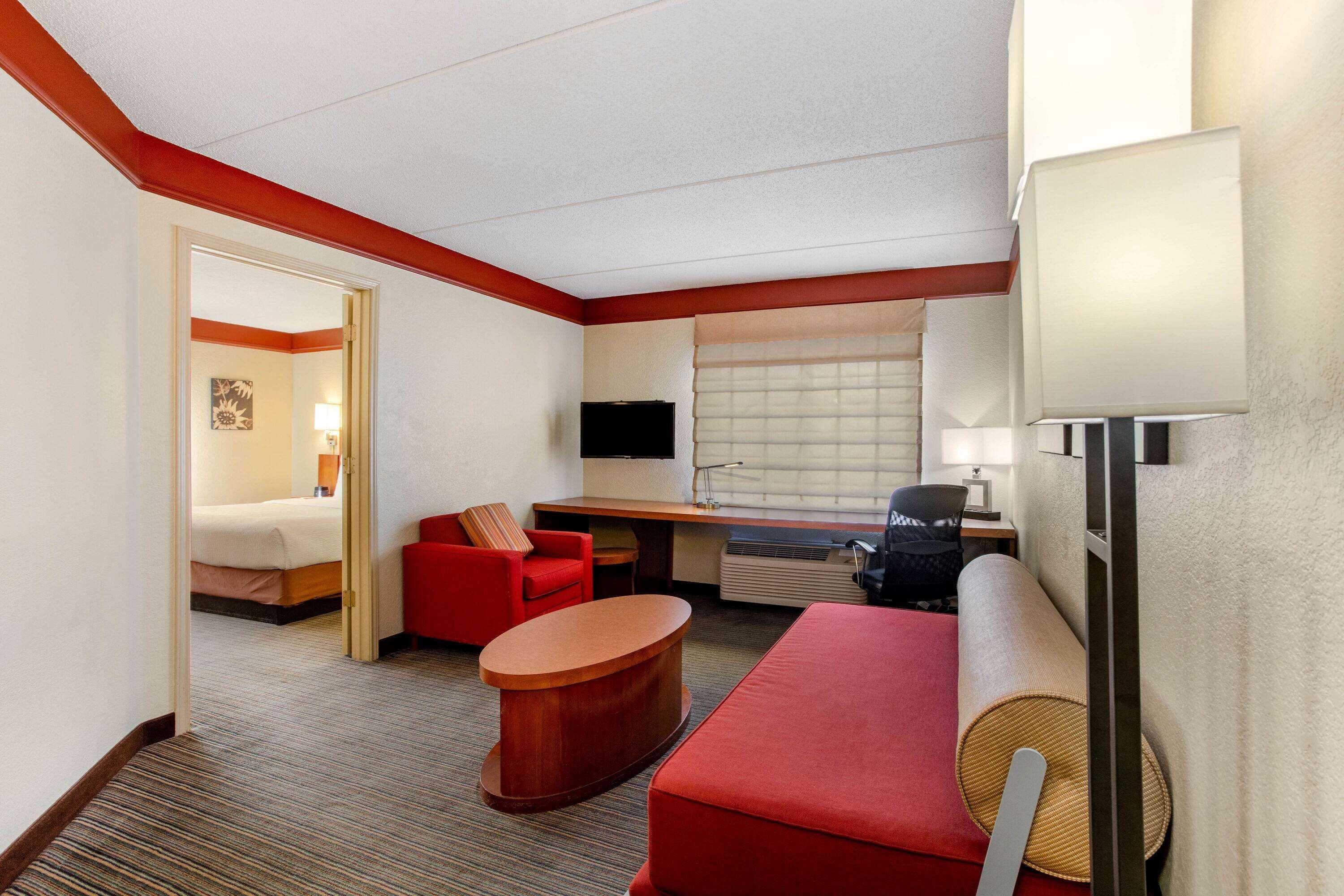 La Quinta By Wyndham Raleigh Crabtree Hotel Екстериор снимка