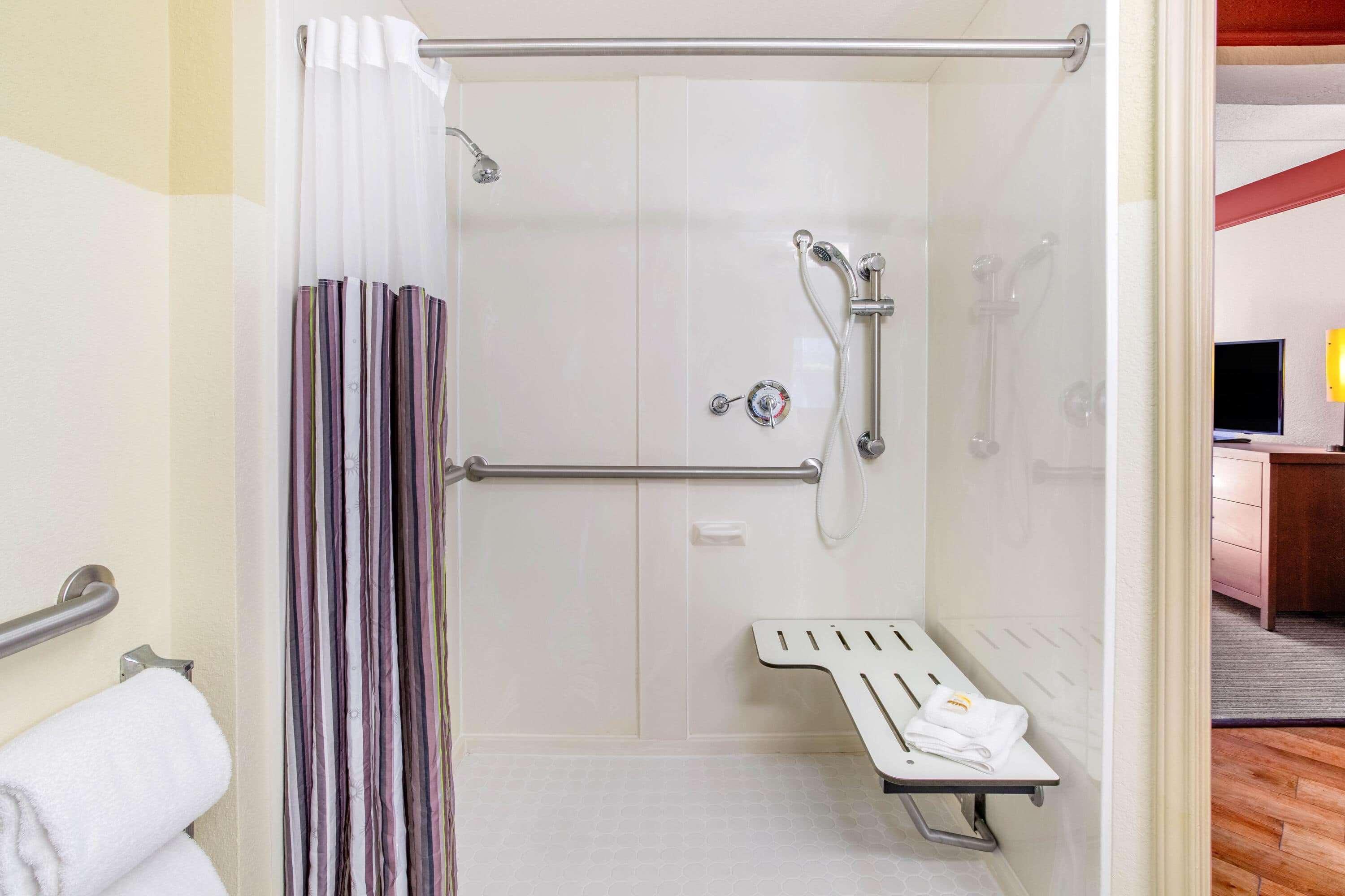 La Quinta By Wyndham Raleigh Crabtree Hotel Екстериор снимка