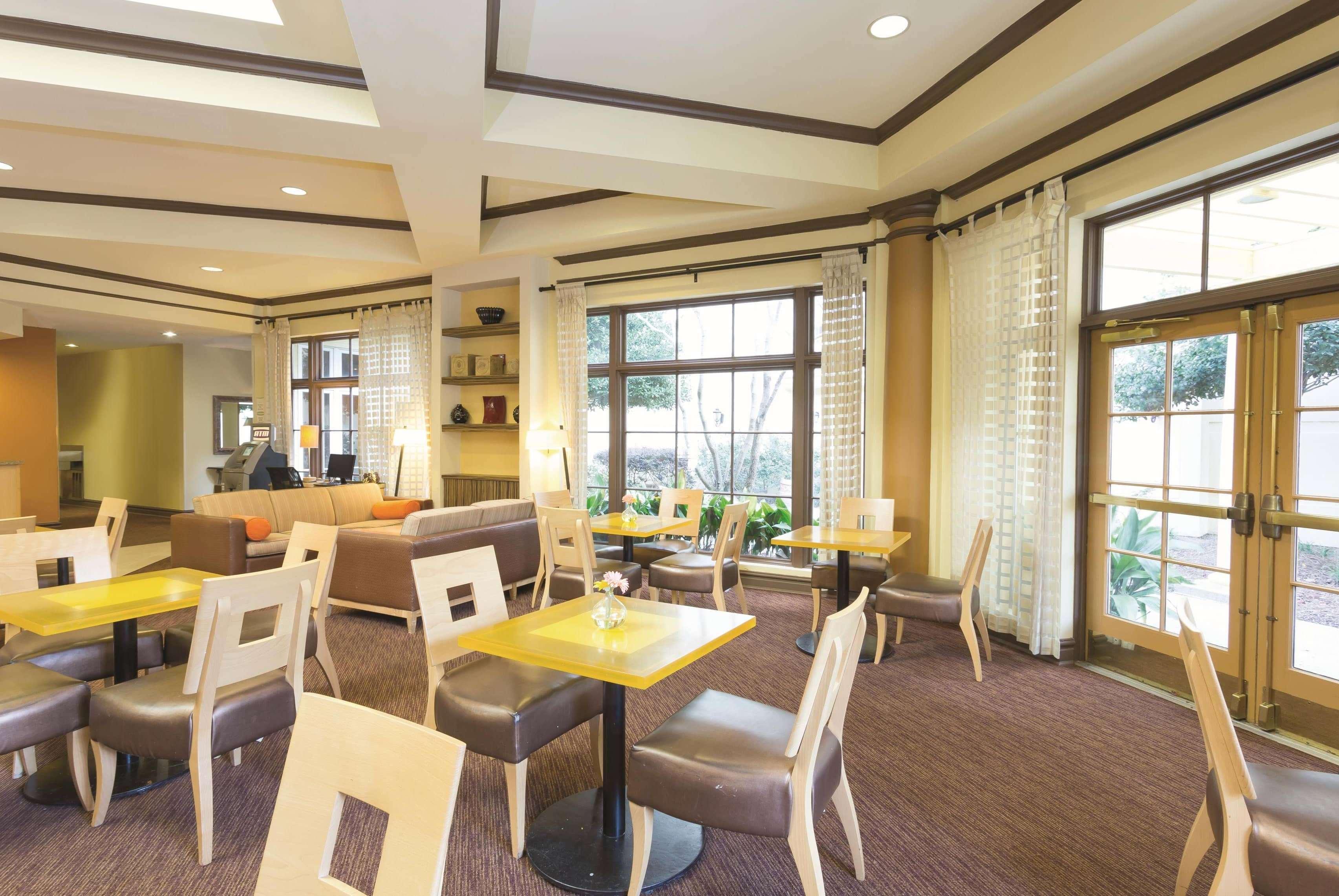 La Quinta By Wyndham Raleigh Crabtree Hotel Екстериор снимка