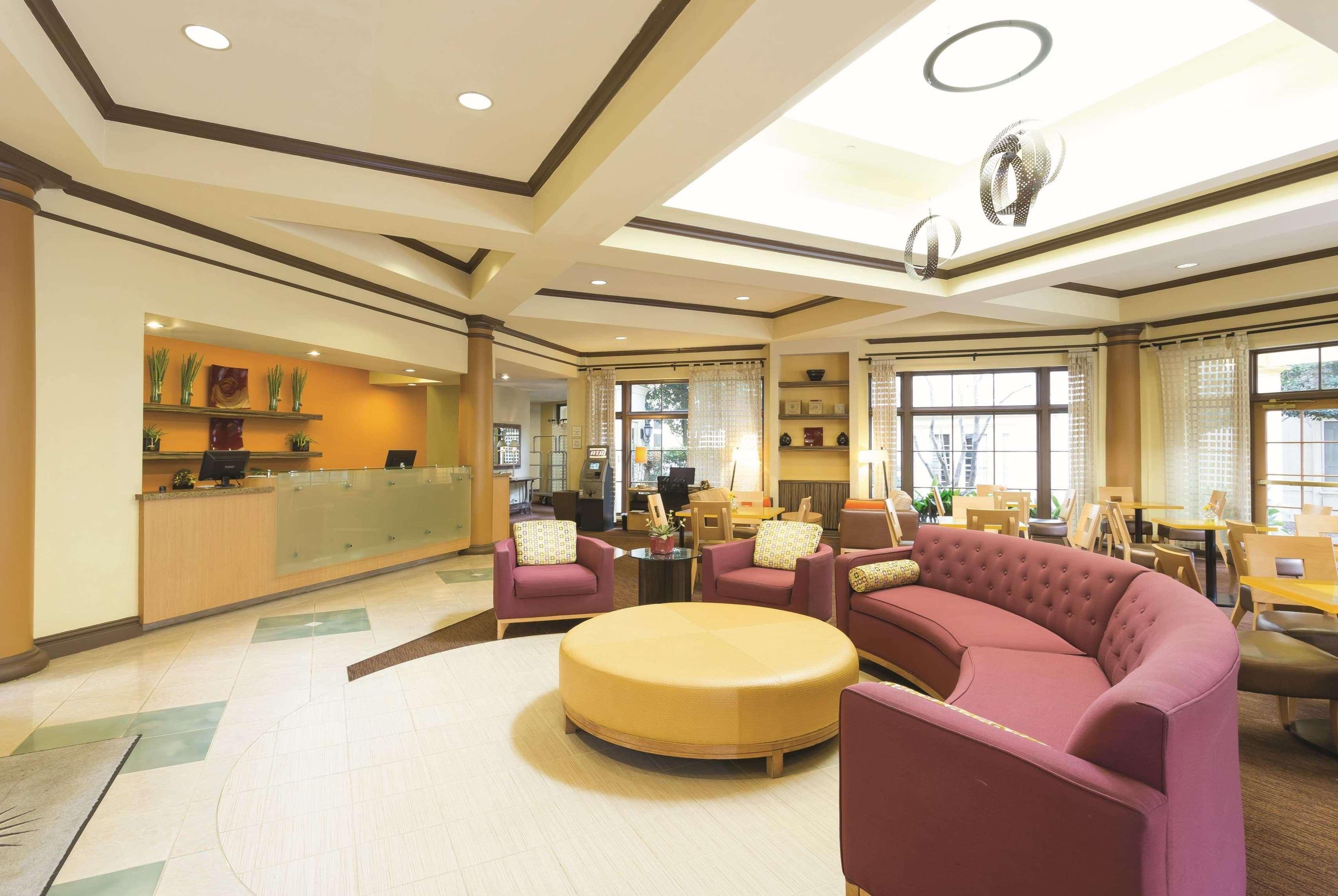 La Quinta By Wyndham Raleigh Crabtree Hotel Екстериор снимка